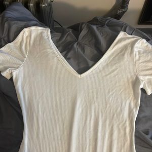 white v neck bodysuit short sleeve